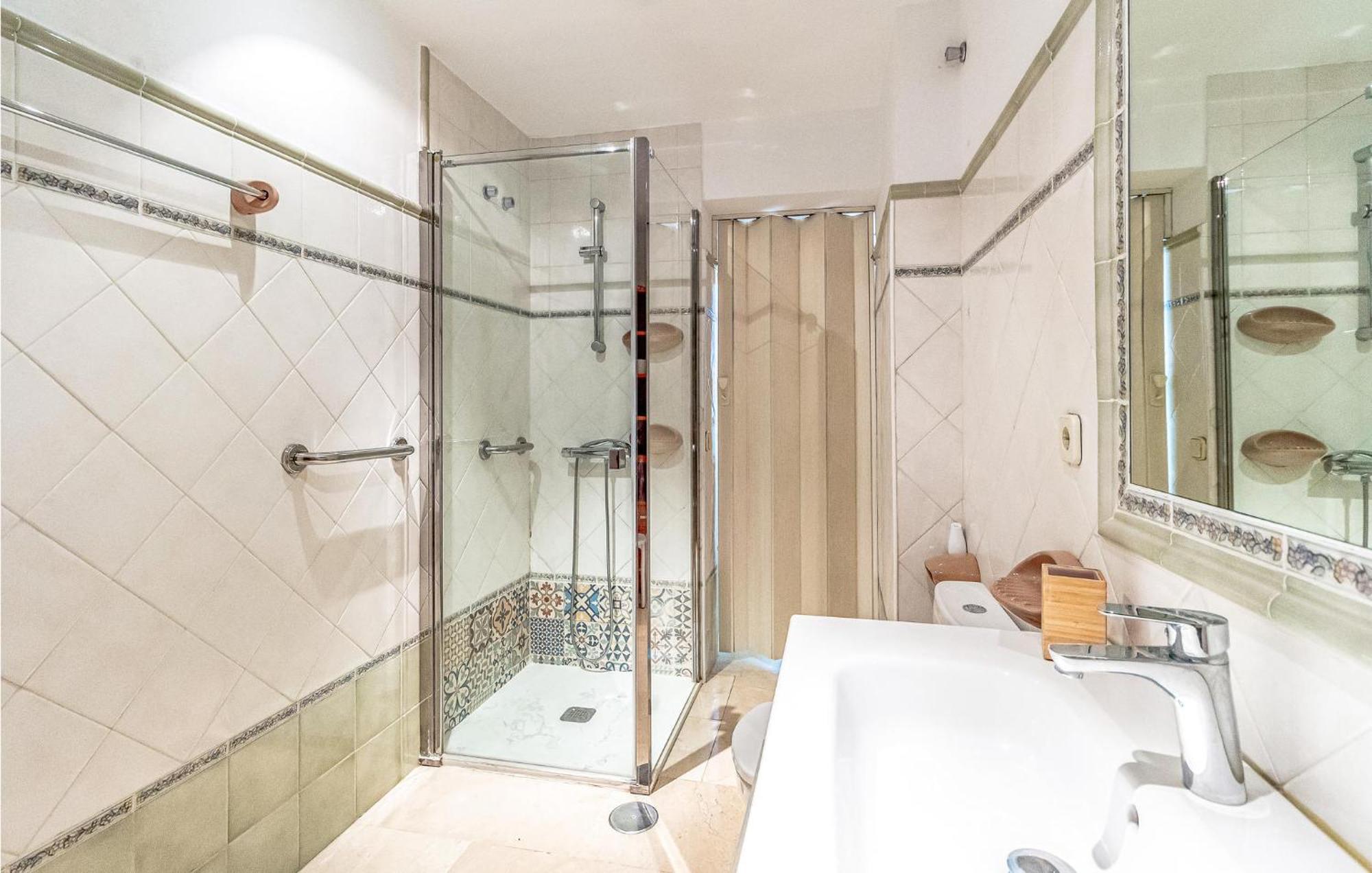 Appartamento 3 Bedroom Lovely In Marbella